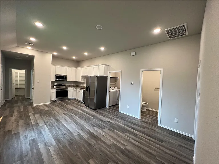11595 Persimmon St — Photo 5