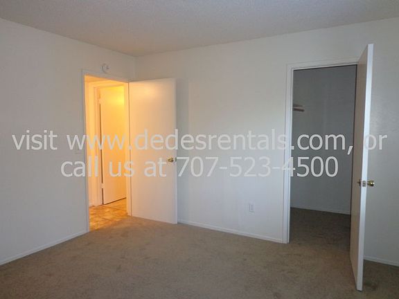 Master bedroom-alt view