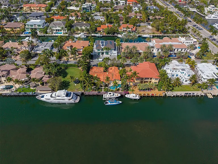 330 Royal Plaza Dr — Photo 46