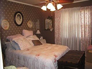 3rd image of 831 Flicker Dr