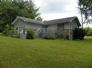 1104 Poplar Dr, Crossville, TN 38571