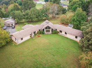 412 Fox Hall Dr, Greenville, KY 42345