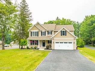 4 Frenchs Mill Rd, Altamont, NY 12009