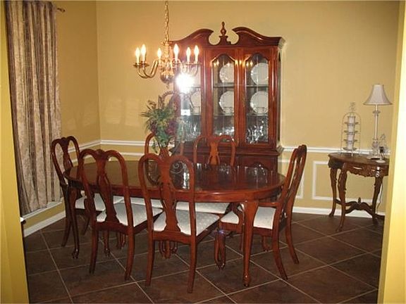 5th image of 1906 Wynridge Dr