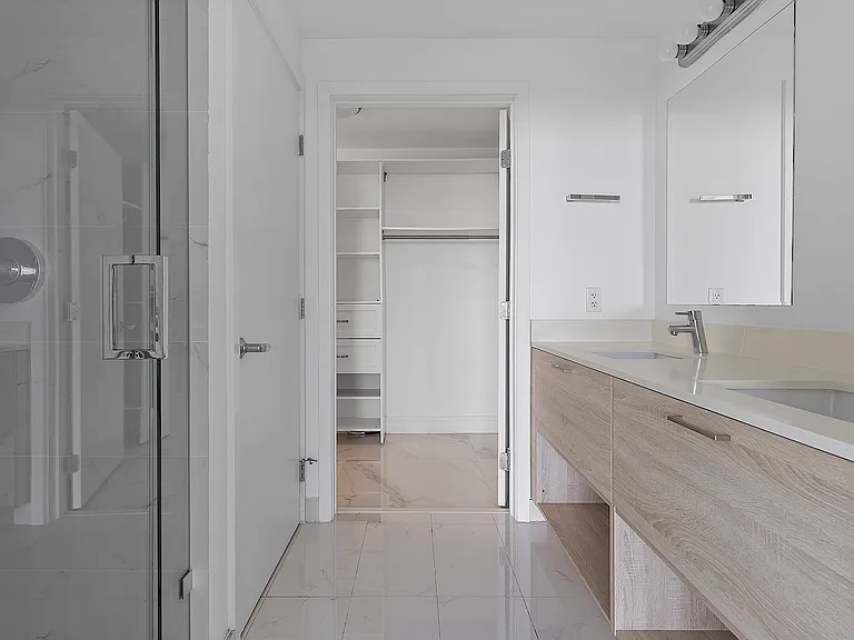 16385 Biscayne Blvd #717 — Photo 18