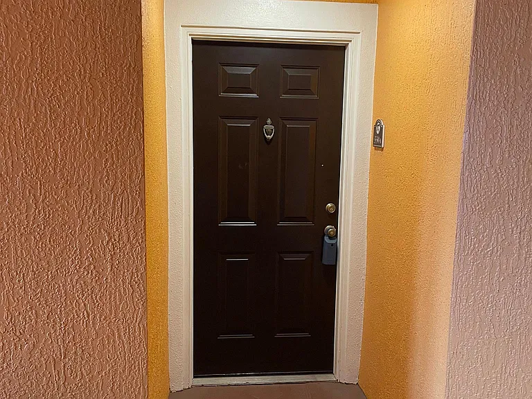 5455 Vineland Rd #3304 — Photo 30