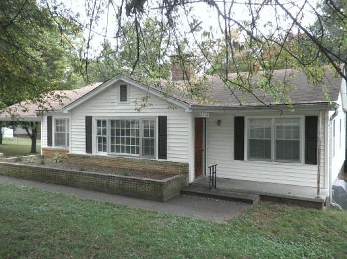 1st image of 2210 Wood Ave