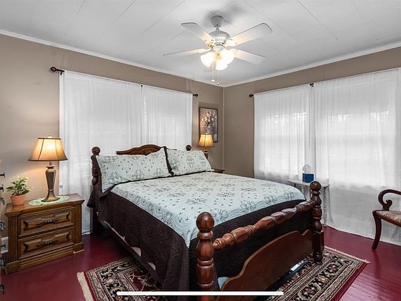 4th image of 10292 County Road 3400 House B