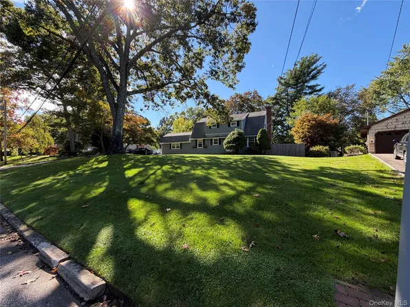 14 King Arthurs Court King Arthurs Court E #14, Saint James, NY 11780