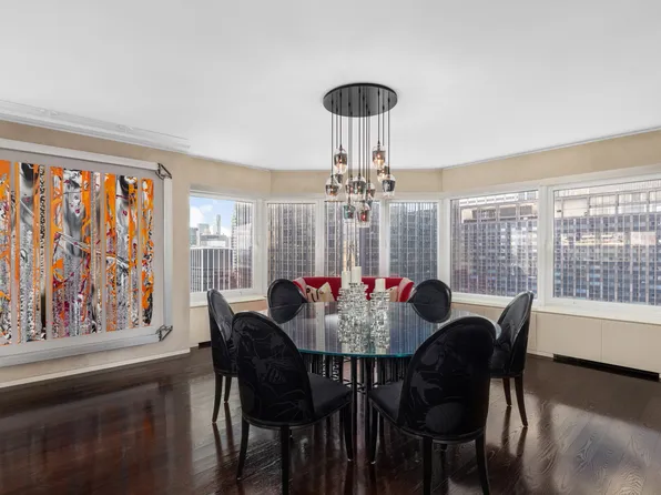 150 West 56th Street image 4 of 23