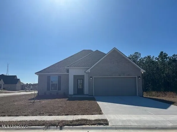 15299 High Point Dr, Gulfport, MS 39503