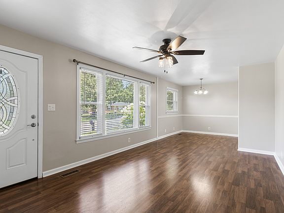 3rd image of 845 Glendale Dr
