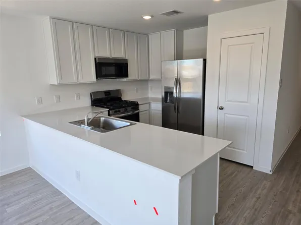 9507 Dazzling Tentacle Dr, Baytown, TX 77521