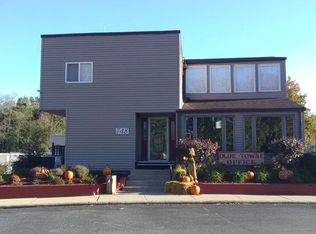 740 N Bruns Ln APT B, Springfield, IL 62702