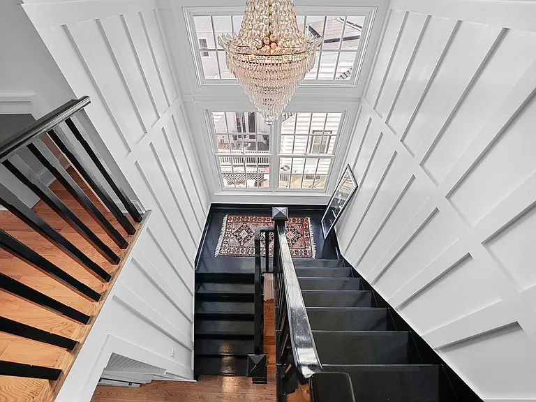275 Lalley Blvd — Photo 17