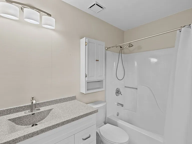 2 Coachman Ct — Photo 19