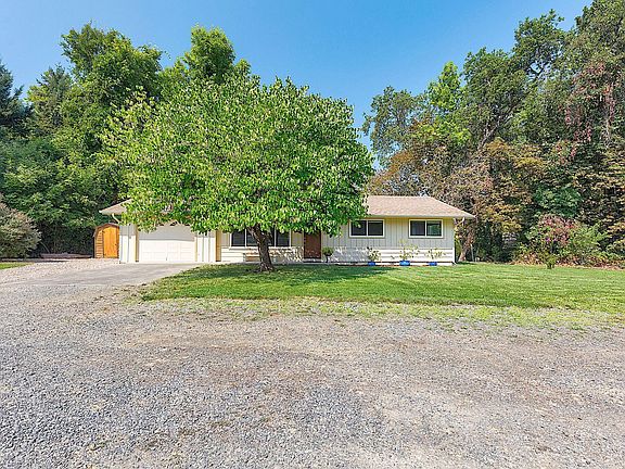 4th image of 1744 Overland Dr