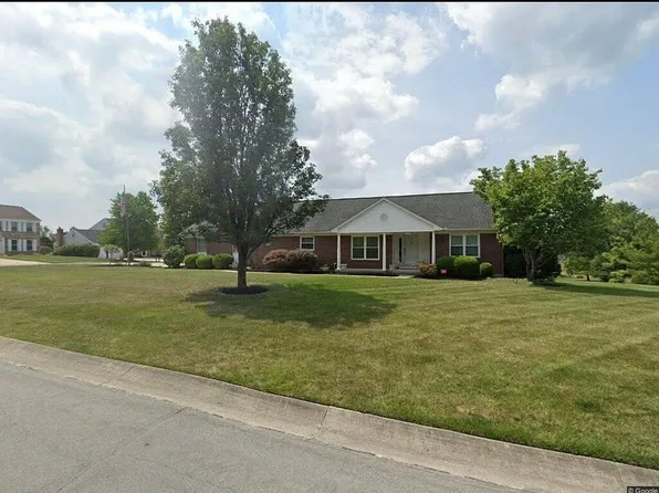 8255 Lakevalley Dr, Cincinnati, OH 45247