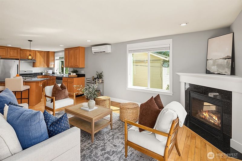 4th image of 14356 19th Avenue NE
