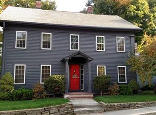 8 Maple St, Sterling, MA 01564