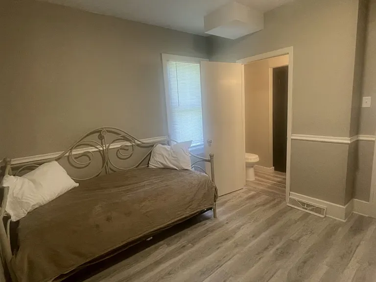 1021 Keokuk St #1 — Photo 10