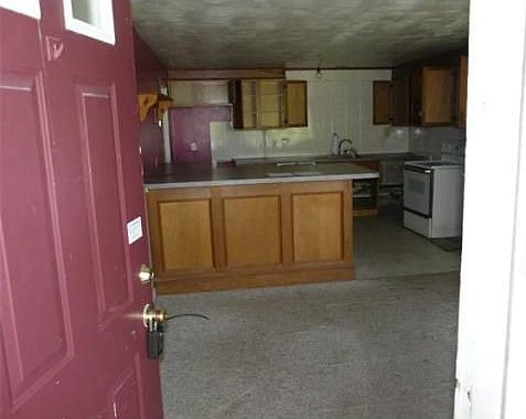 2nd image of 71 Brookfield Dr
