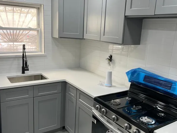 121 Legion St, Brooklyn, NY 11212