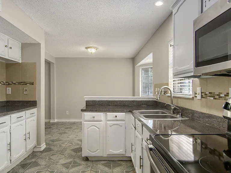 2541 Galemeadow Dr — Photo 11