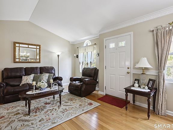 3rd image of 56 Pembroke Road #4