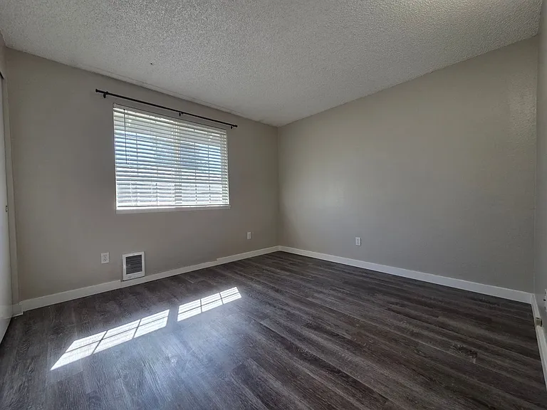 908 N Grant Ave #A — Photo 15