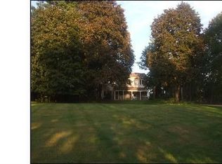 3142 Gomer St, Yorktown Heights, NY 10598