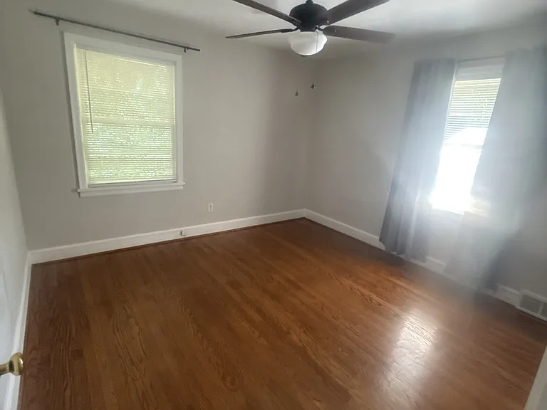 139 Winthrop Dr — Photo 10