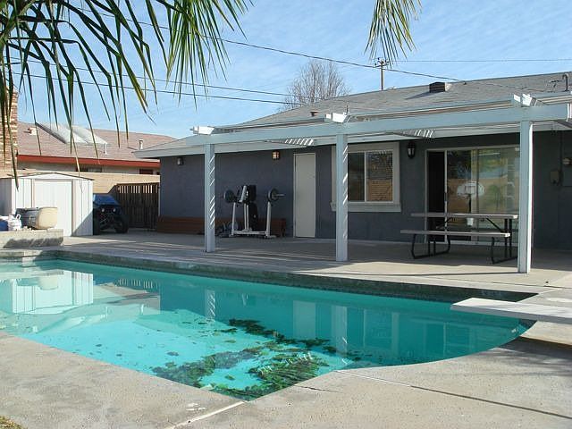 2nd image of 4261 Hines Ave