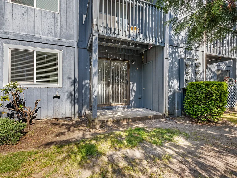 3408 I St NE #L103 — Photo 15
