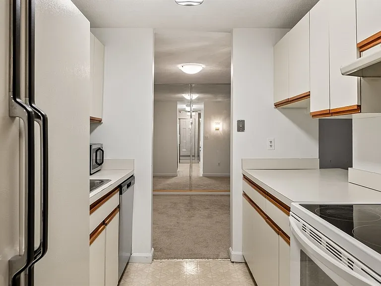 1600 Massachusetts Ave #205 — Photo 6