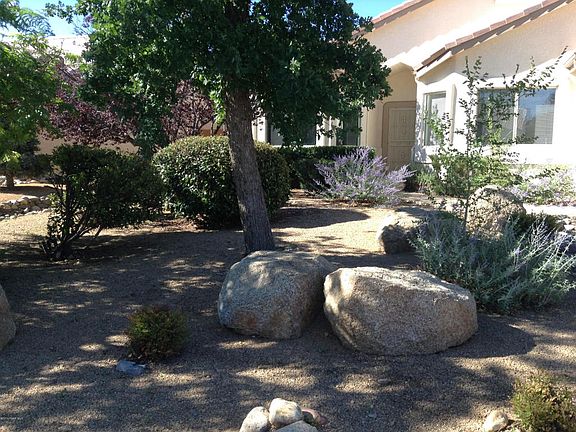 2nd image of 895 Whispering Oak Dr