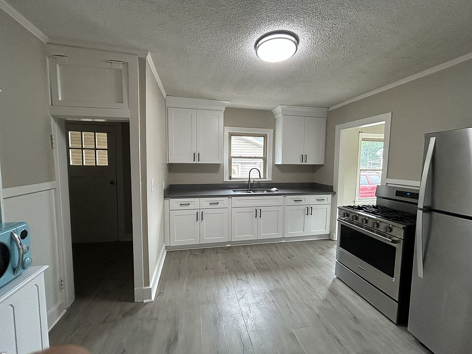 1st image of 603 W Thomas Ave