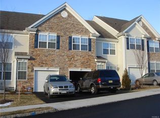 104 Barr Ln, Monroe, NY
