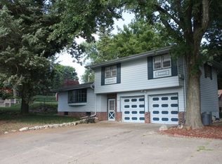 8645 Keystone Dr, Omaha, NE 68134