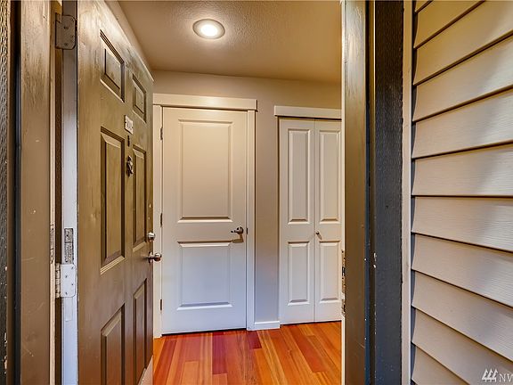 4th image of 11307 NE 128th St APT G102