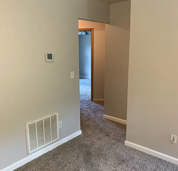 79 Tyler Ter #1 — Photo 6