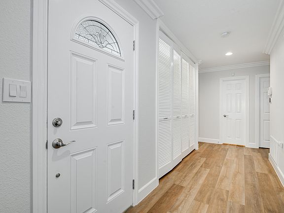 5th image of 3703 W Kimber Dr