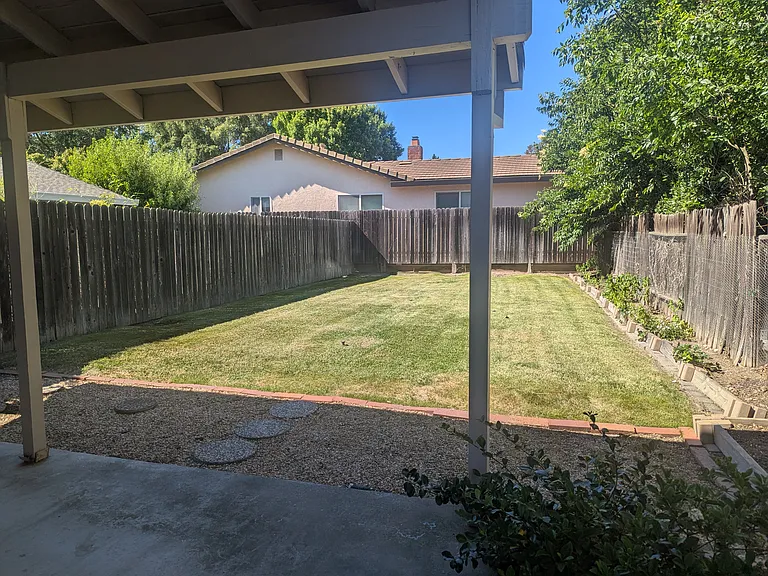 64 Parkshore Cir — Photo 4