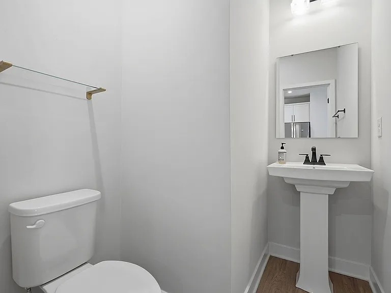 131 Callowhill Ln — Photo 14