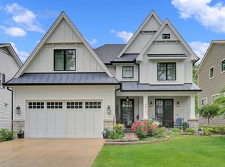 5413 Park Ave, Downers Grove, IL 60515