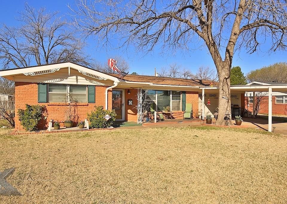 1st image of 814 Crestwood Dr