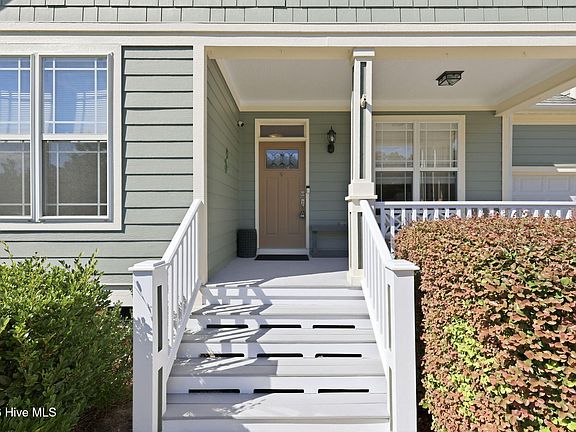 2nd image of 716 Kensington Park Road