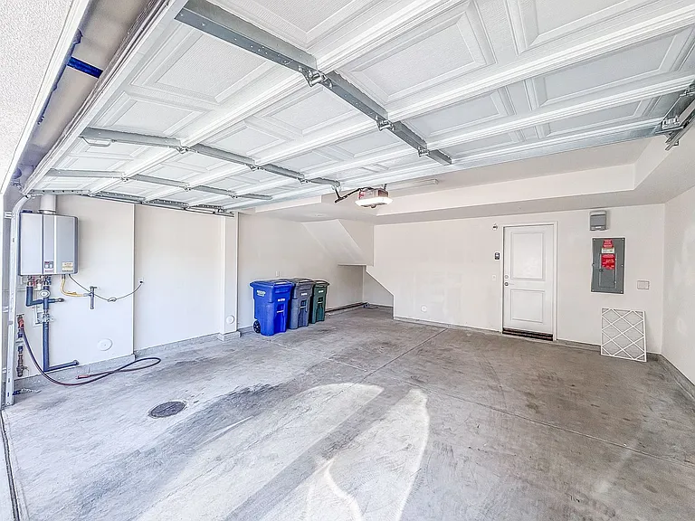 2376 Veil Gln — Photo 17