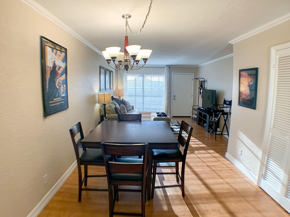Large living space - great for roommates, families, or single professionals.
