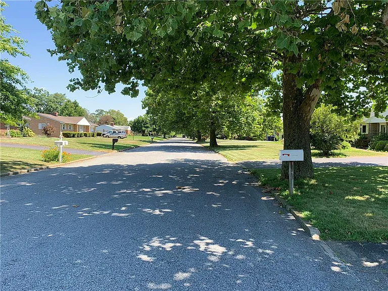 4728 Terrace Rd — Photo 24